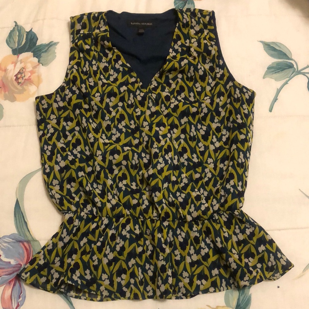 Banana Republic Flower Pattern Top